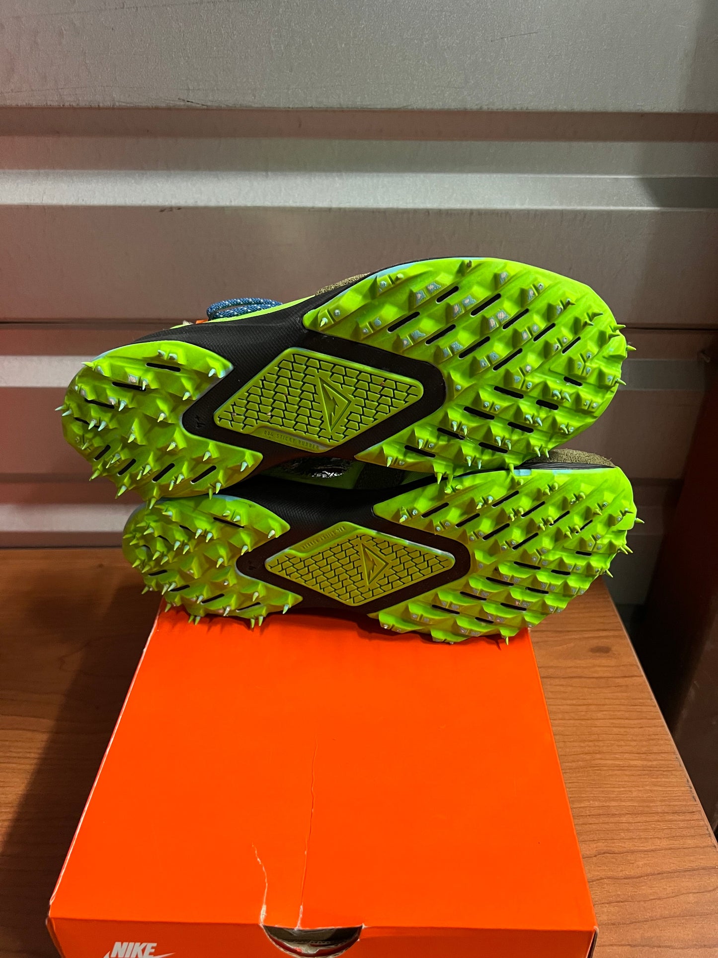 Nike Zoom Off White Terra Kiger 5 "Electric Green"